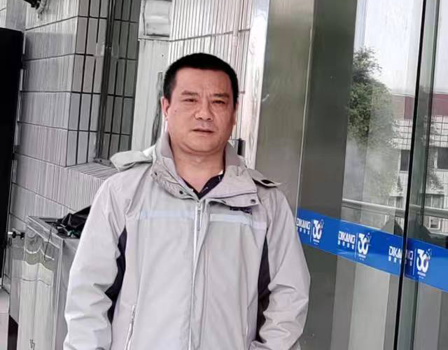 【中国尊龙凯时药业30周年人物专访】同心30载 同行中国尊龙凯时人——（三）邓入东：机会永远留给有准备的人
